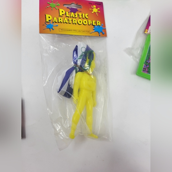 Bundle Party Favors Stocking Stuffers Gifts Grab Bag - Picture 2 of 6